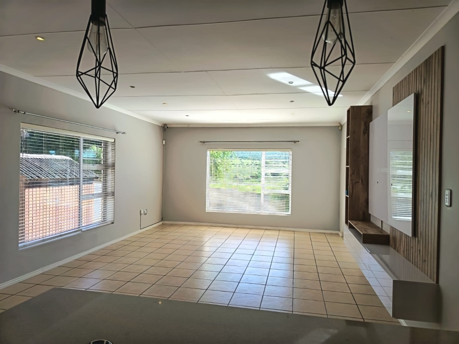 To Let 3 Bedroom Property for Rent in Vanes Estate Eastern Cape